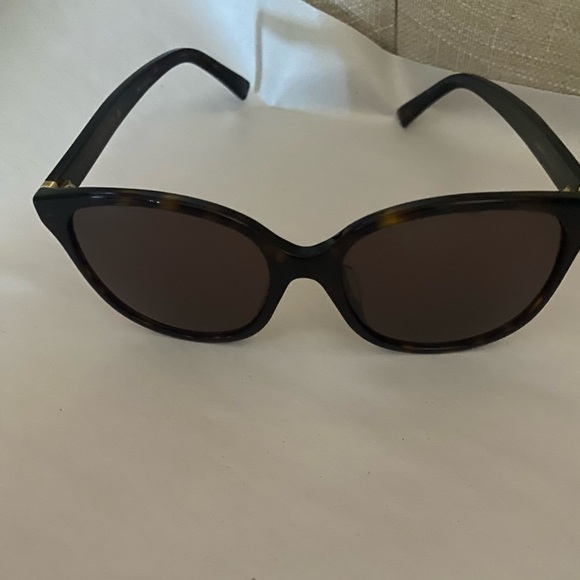 New Gucci Sunglasses GG0461SA-002 Women's Sunglasses Brown Havana Tortoise - Picture 6 of 7